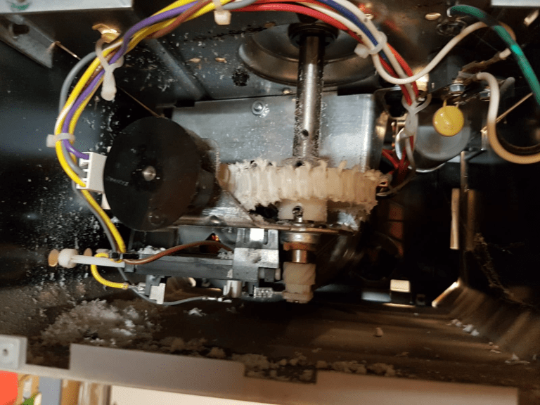 Garage Door Makes Buzzes Sound but Doesn't Open (Troubleshooting Guide)