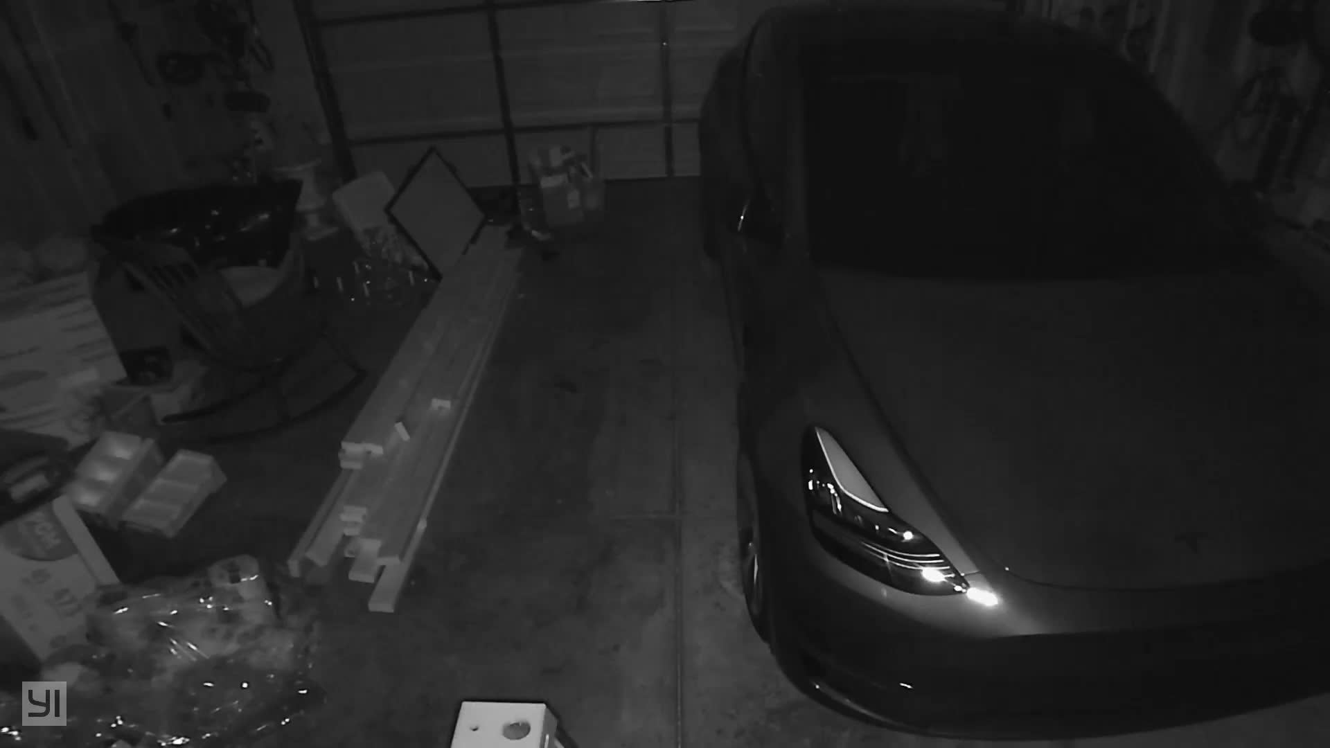 The Mystery of a Garage Door Opens by Itself in the Middle of the Night: Reddit