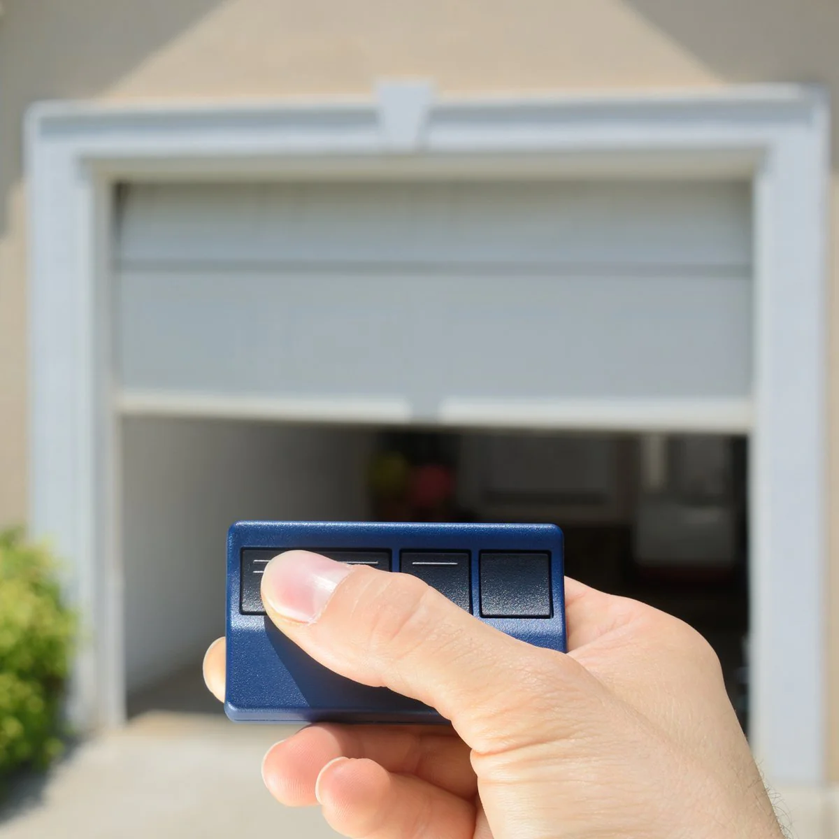 Why Is Your Garage Door Not Closing With the Remote? Troubleshooting Guide