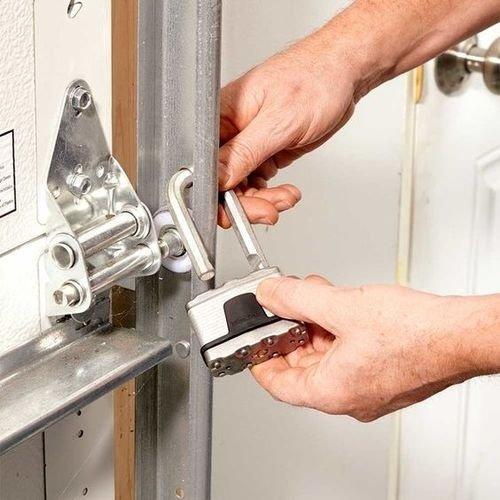 How to Open a Locked Garage Door Safely and Easily? Quick Tips