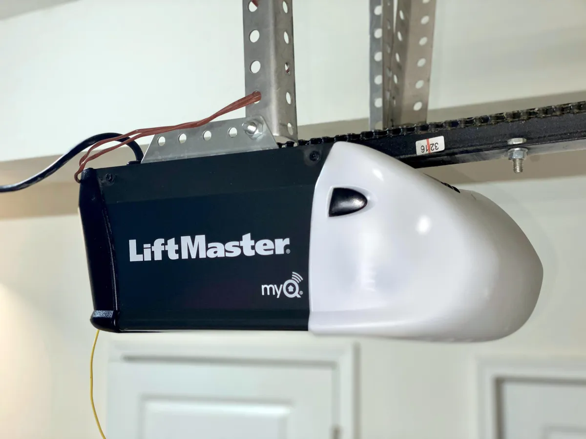 Why It Won’t Stay Closed and How to Fix It? Troubleshooting Your Liftmaster Garage Door Opener