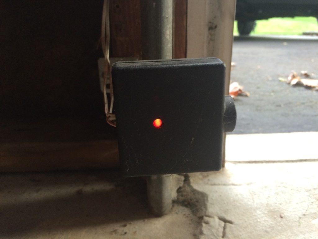 Genie Garage Door Blinking Red