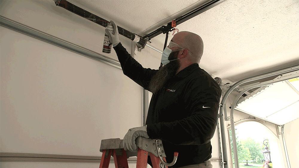 Garage Door Repair Services in Las Cruces, NM: Ensuring Smooth Operation and Security