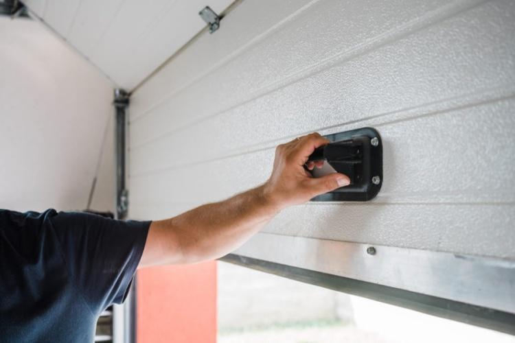 Garage Door Repair Xenia Ohio: Ensuring Smooth Operations for Your Garage