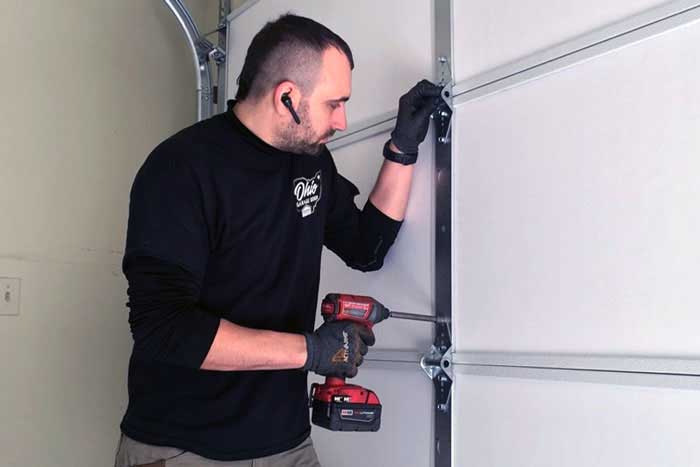 The Ultimate Guide to Garage Door Repair in Bend, Oregon: Tips and Services