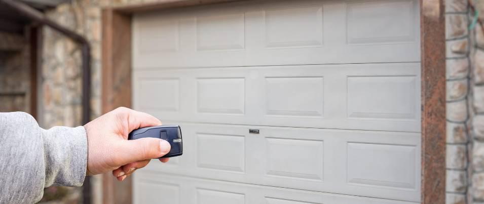 Garage Door Repair Reedsburg WI: Your Comprehensive Guide