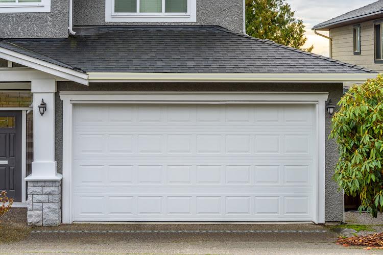 Sean’s Garage Door Repair Reviews: What You Need to Know