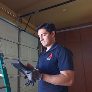 Sierra Vista Garage Door Repair: Ensuring Functionality and Safety