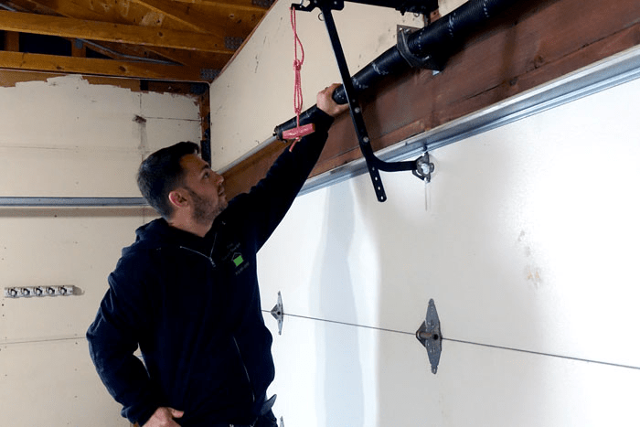Garage Door Repair Ocean Springs: Ensuring Your Door’s Longevity and Functionality