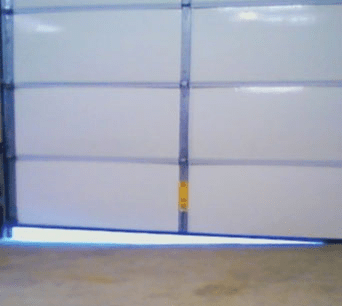 garage door uneven