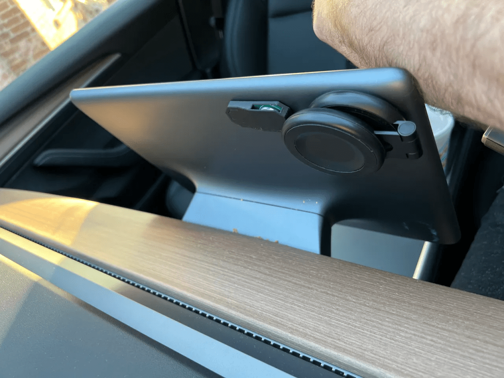 Does The Tesla Model 3 Have A Garage Door Opener