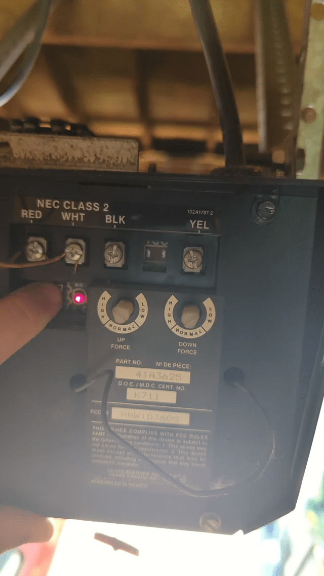 Craftsman Garage Door Opener Troubleshooting Flashing Light 5 Times