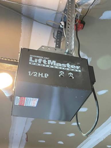 How To Program A Chamberlain Liftmaster Garage Door Opener