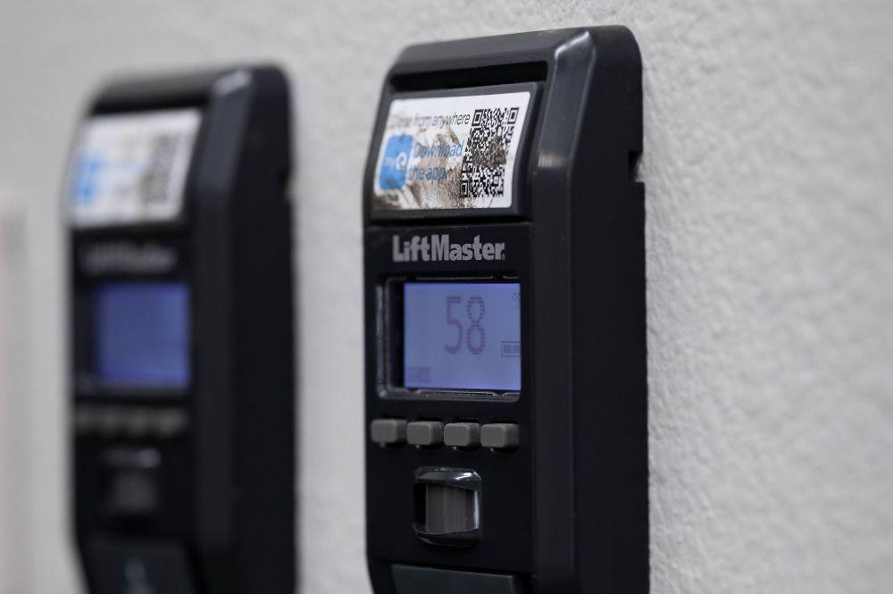 How To Program Liftmaster Garage Door Opener To Phone