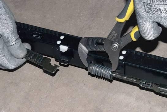 How To Replace Belt On Chamberlain Garage Door Opener
